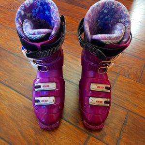 Salomon ski boots